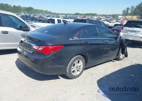 2013 Hyundai Sonata Gls z USA, uszkodzony, nr VIN 5NPEB4AC7DH622586